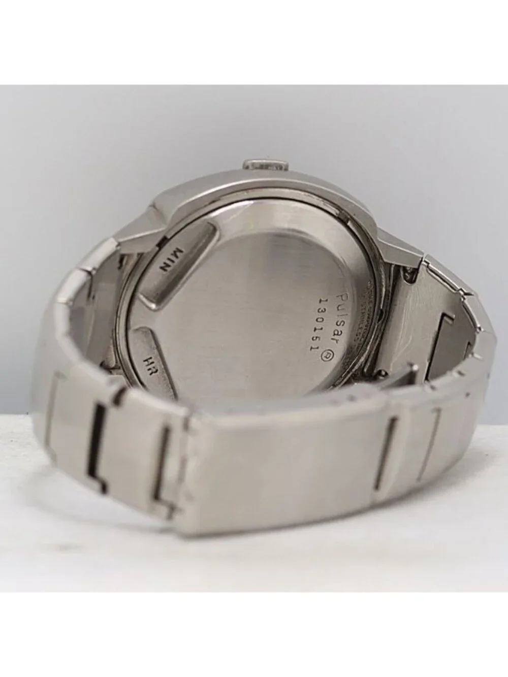 Tiffany & Co Pulsar Quartz Digital Dial Watch 8 Dit Myt